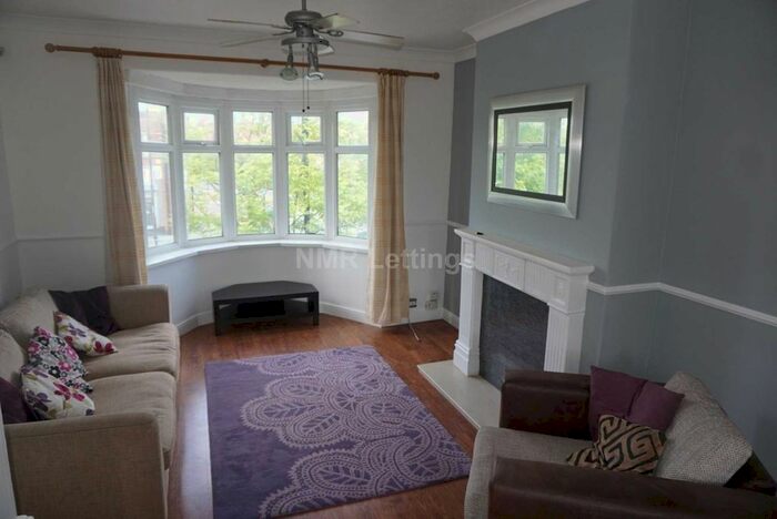 2 Bedroom Flat To Rent In Silver Lonnen, Fenham, NE5