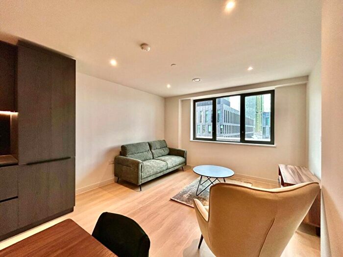 2 Bedroom Apartment To Rent In Dutton Street, Manchester, M3