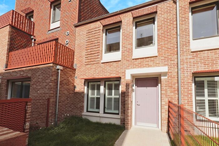 3 Bedroom Terraced House For Sale In Duncombe Square, Burton Stone Lane, York, YO30