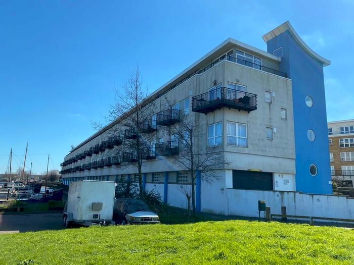 1 Bedroom Flat To Rent In Venture Court, Canal Road, Gravesend, DA12