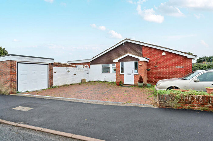 2 Bedroom Bungalow For Sale In Highcroft Crescent, Bognor Regis, West Sussex, PO22