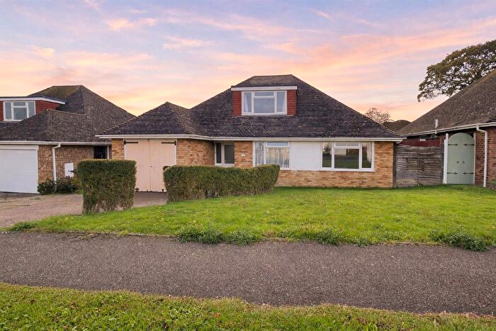 4 Bedroom Detached Bungalow For Sale In Summer Hill Road, Bexhill, TN39