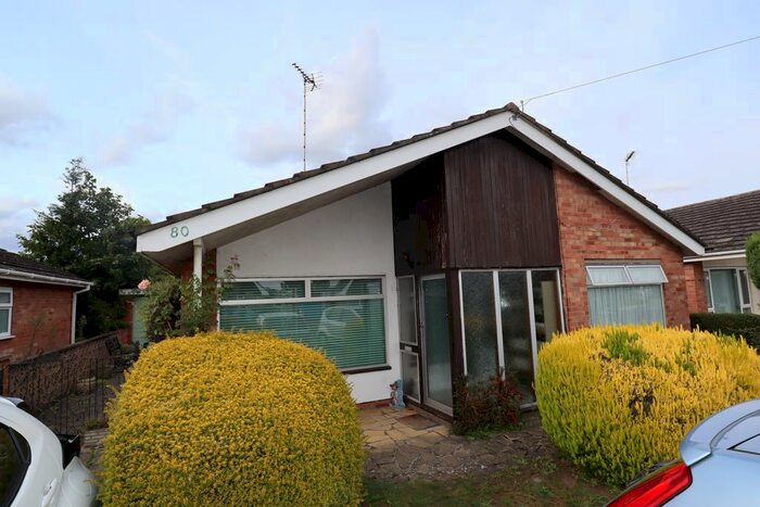 2 Bedroom Bungalow To Rent In Wetherby Crescent, Lincoln, LN6