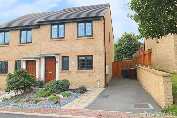 3 Bedroom Semi-Detached House For Sale In Dean House Gate, Allerton, Bradford, BD15