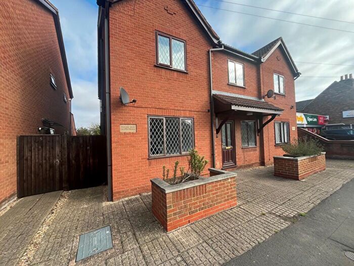 1 Bedroom Apartment For Sale In Peacock Court, Sutton Bridge, PE12