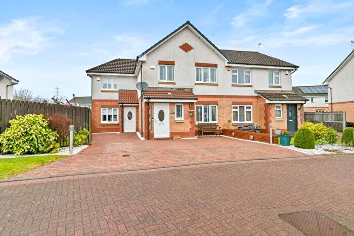 5 Bedroom Semi Detached House For Sale In Whitacres Road, Darnley, G53
