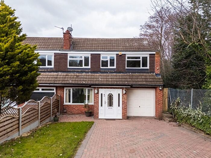 4 Bedroom Semi Detached House For Sale In Gleneagles Road, Alwoodley, LS17