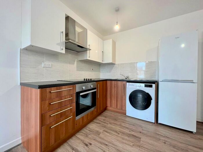 1 Bedroom Flat To Rent In Brigstock Road, Thornton Heath, Surrey, CR7