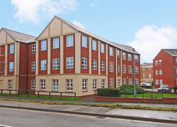 2 Bedroom Flat For Sale In Martins Court, Leeman Road, York, YO26