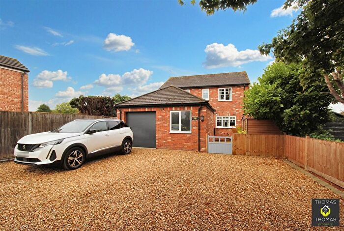 4 Bedroom Detached House For Sale In Tewkesbury Road, Twigworth, Gloucester, GL2