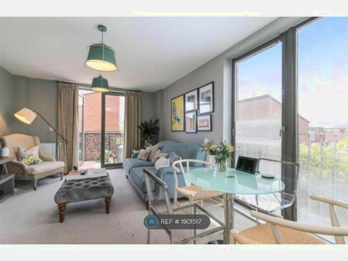 2 Bedroom Flat To Rent In Hastings Road, London, E16