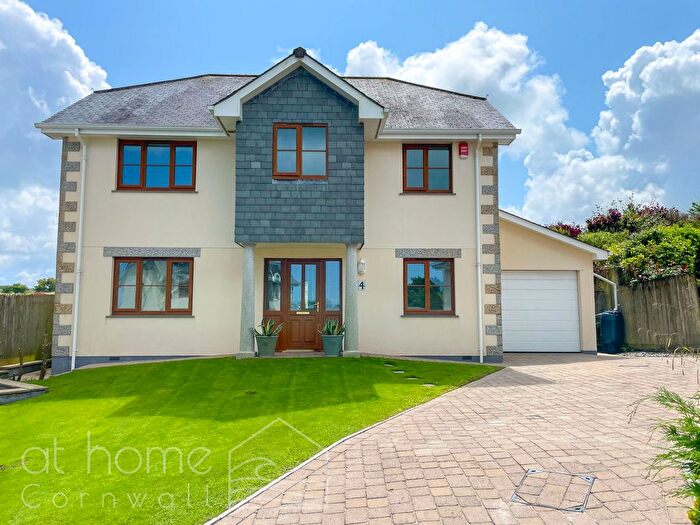 4 Bedroom Detached House For Sale In Wheal Uny, Trewirgie Hill, Redruth, TR15