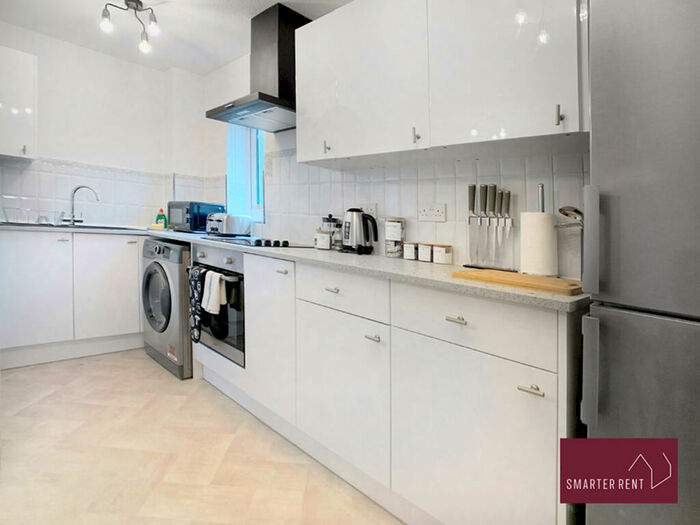 1 Bedroom End Of Terrace House To Rent In Hythe Close, Bracknell, RG12