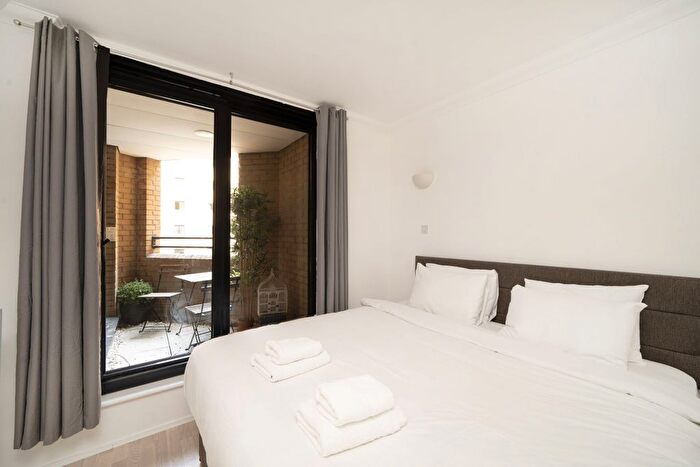 2 Bedroom Flat For Sale In Cromwell Road, London, SW7