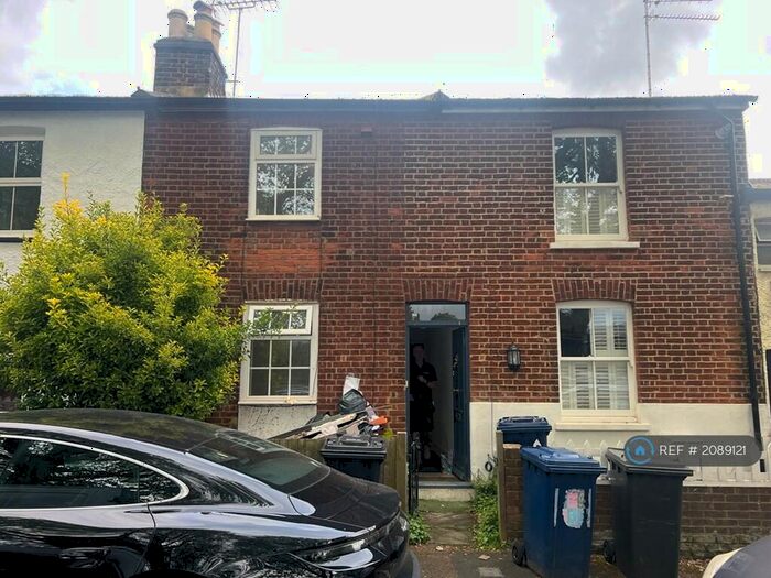 2 Bedroom Terraced House To Rent In College Terrace, London, N3