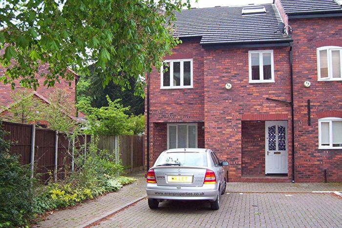 2 Bedroom Flat To Rent In Adamson Gardens, Didsbury, Manchester, M20