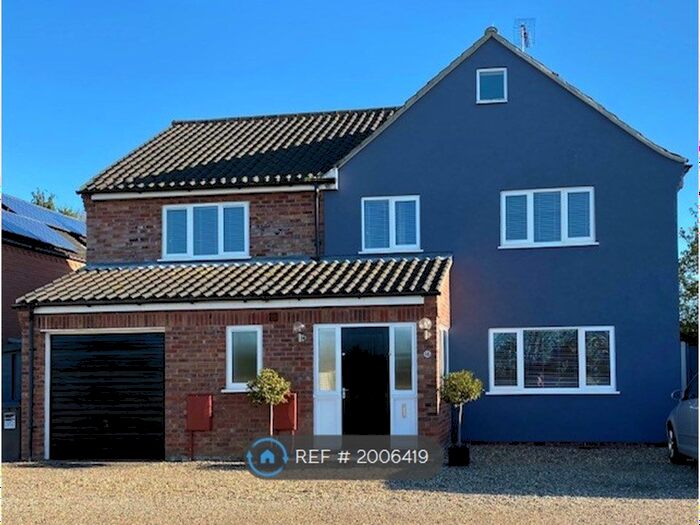 4 Bedroom Detached House To Rent In Mill Street, Holt, NR25