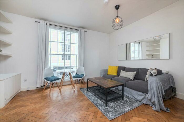 2 Bedroom Flat To Rent In Jamestown Road, London, NW1
