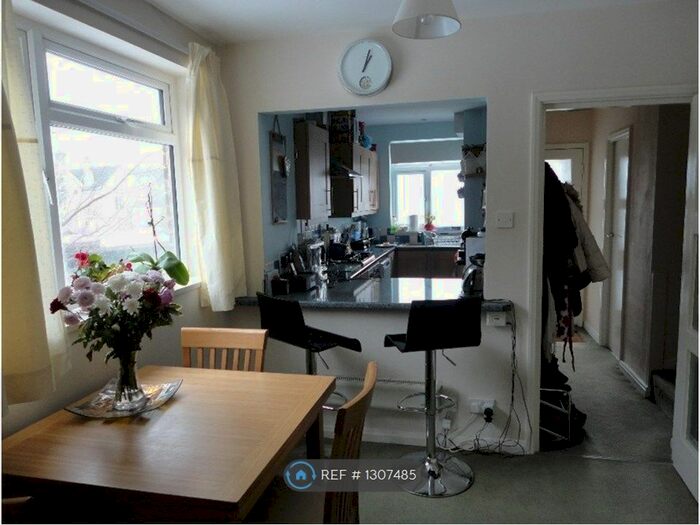 2 Bedroom Maisonette To Rent In Knotts Place, Sevenoaks TN13