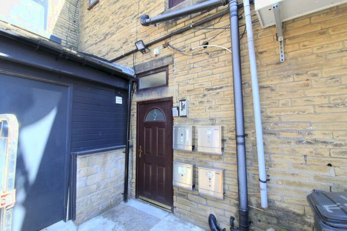 1 Bedroom Apartment To Rent In Cooperative Buildings, Bailiff Bridge, HD6