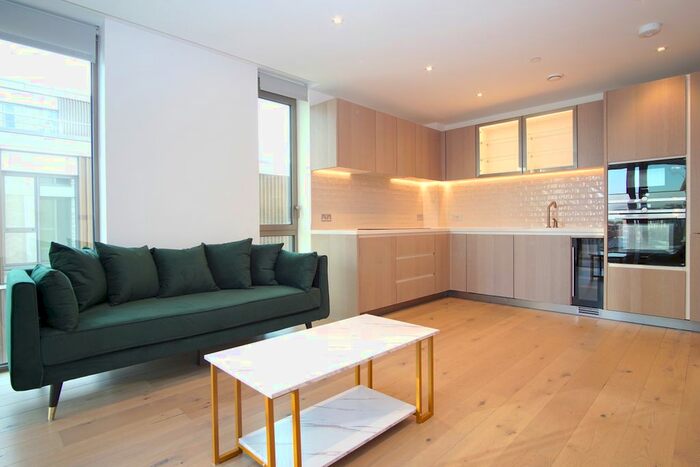 2 Bedroom Flat To Rent In Radley House Palmer Road, London, SW11