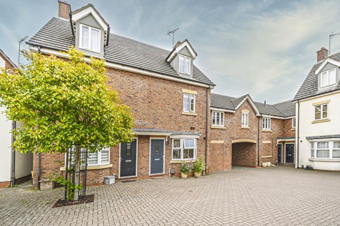 3 Bedroom Terraced House For Sale In Vistula Crescent, Swindon, SN25