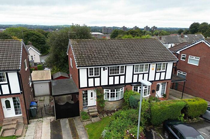 3 Bedroom Semi-Detached House To Rent In Augusta Close, Cronkeyshaw, OL12