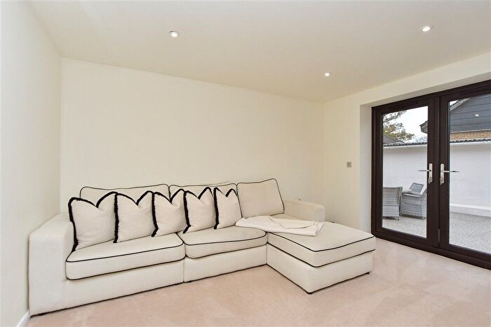 5 Bedroom Detached House For Sale In Beechwood Drive, Meopham, Kent, DA13