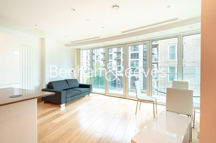 1 Bedroom Flat To Rent In Arena Tower, Crossharbour Plaza, E14