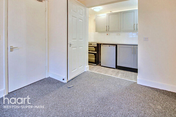 1 Bedroom Flat To Rent In Ellenborough Crescent, Weston-Super-Mare, BS23