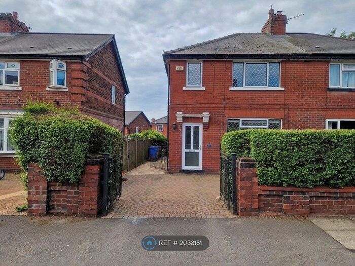 3 Bedroom Semi-Detached House To Rent In Rothwell Crescent, Manchester, M38
