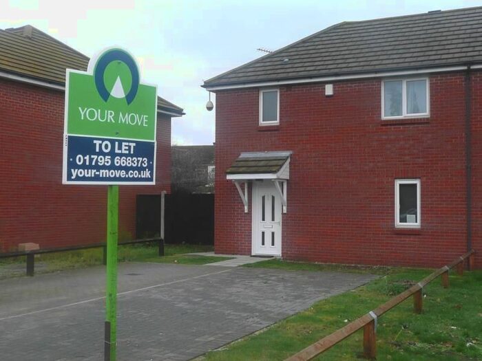 2 Bedroom Detached House To Rent In Nore Close, Sheerness, Kent, ME12