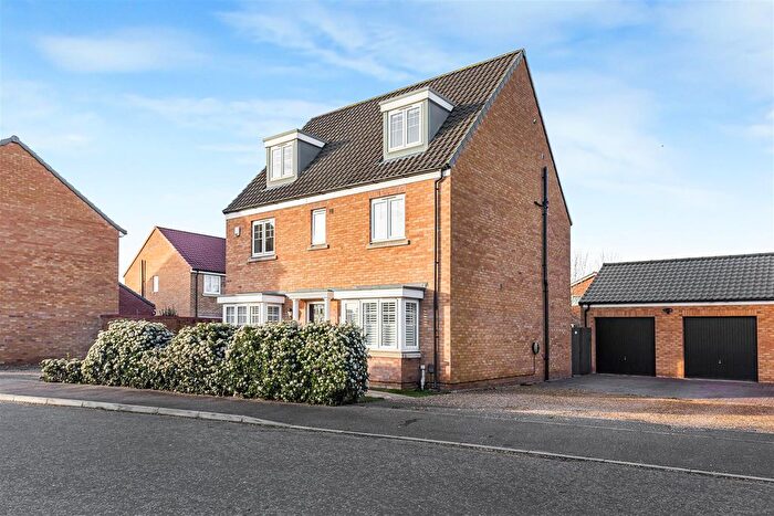 5 Bedroom Detached House For Sale In Mallard Way, Exning, Newmarket, CB8