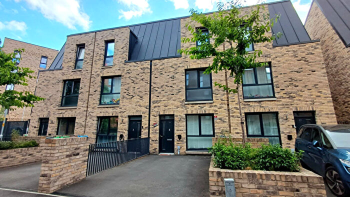 3 Bedroom Terraced House For Sale In St Vincent Street, Manchester, M4
