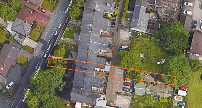 3 Bedroom Terraced House For Sale In Oak Terrace, Berry Brow, M40