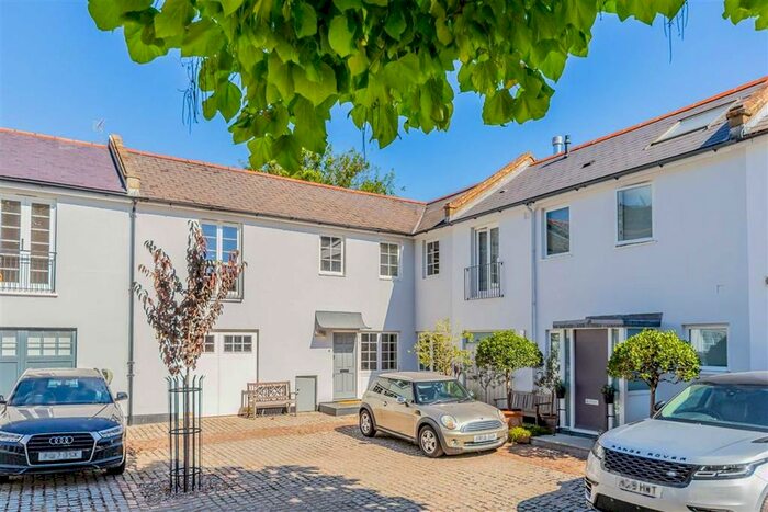 4 Bedroom Terraced House To Rent In Hollywood Mews, London, SW10