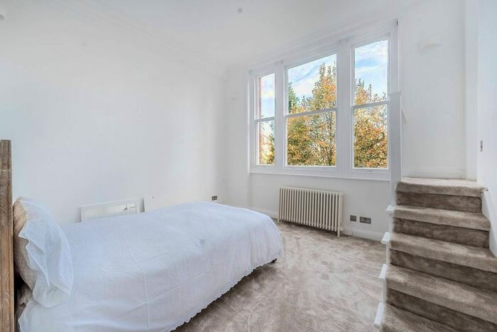 Studio To Rent In Embankment Gardens, Chelsea, London, SW3