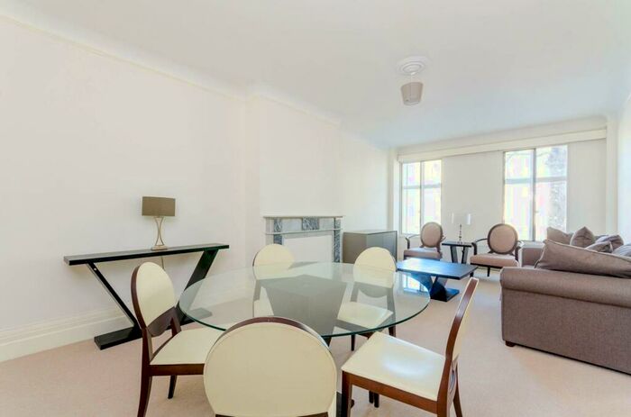 5 Bedroom Flat To Rent In Park Road, St John's Wood, London, NW8