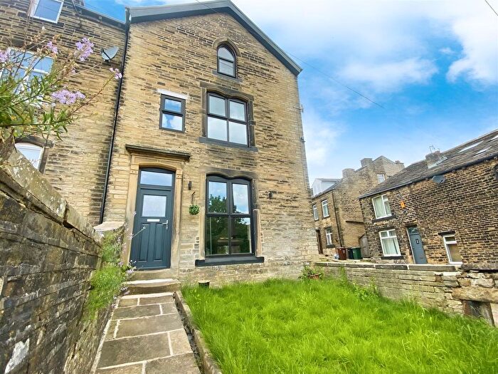 4 Bedroom End Of Terrace House For Sale In Ivy Bank Lane, Haworth, Keighley, BD22