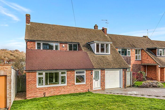 4 Bedroom Detached House For Sale In Ellenbridge Way, Sanderstead, CR2