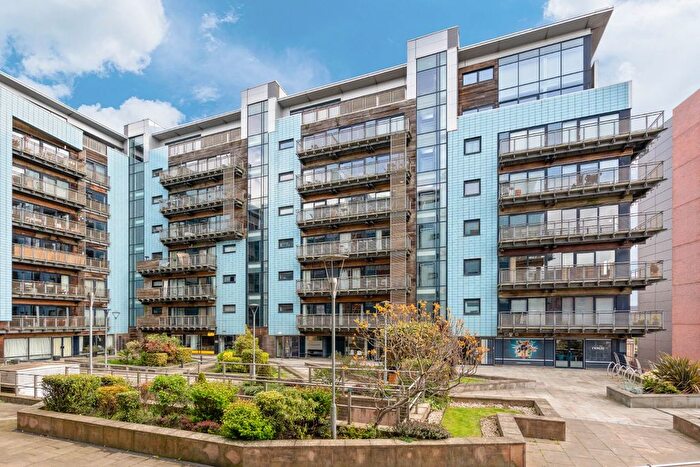 2 Bedroom Flat To Rent In Breadalbane Street, Leith, Edinburgh, EH6
