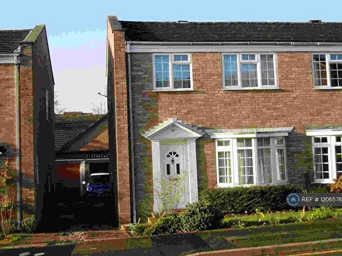 3 Bedroom Semi-Detached House To Rent In Lynwood, Guildford, GU2