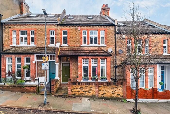 4 Bedroom Terraced House For Sale In Dinsdale Road, London, SE3