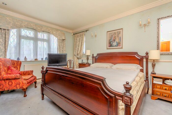 2 Bedroom Bungalow For Sale In Oakington Avenue, Amersham, HP6