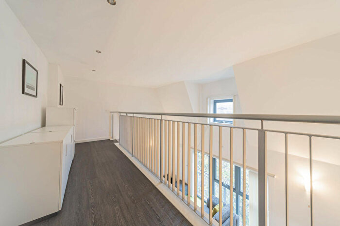 2 Bedroom Apartment To Rent In Cornish House Block A, Adelaide Lane, Sheffield, South Yorkshire, S3