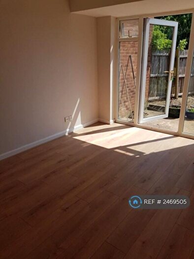 1 Bedroom Semi-Detached House To Rent In Winchelsea Close, Banbury, OX16