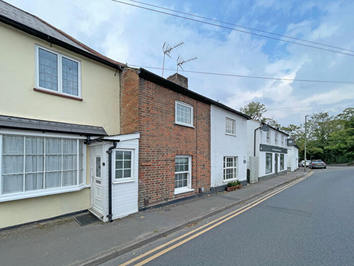 2 Bedroom Cottage To Rent In Kingston Road, Ewell, Surrey, KT17