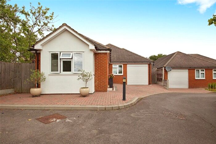 3 Bedroom Bungalow For Sale In Serene Mews, Romford, RM3