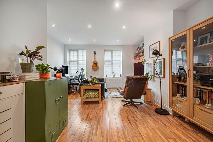 1 Bedroom Flat For Sale In High Street, Beckenham, BR3