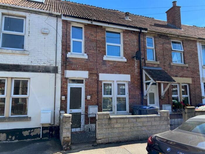 2 Bedroom Terraced House To Rent In Trowbridge, BA14